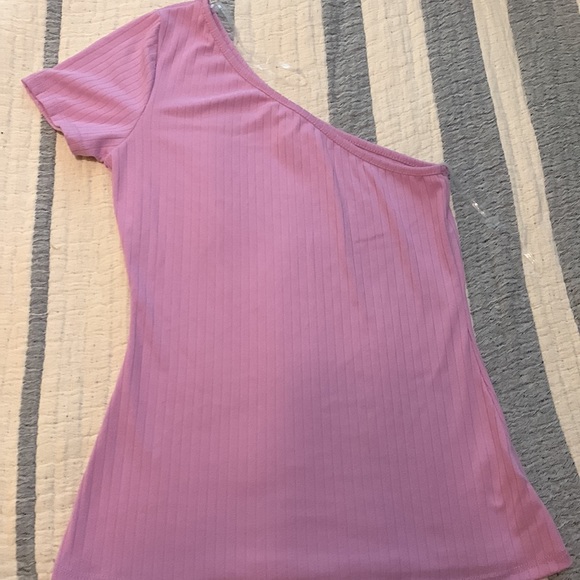 One shoulder top - Picture 2 of 3